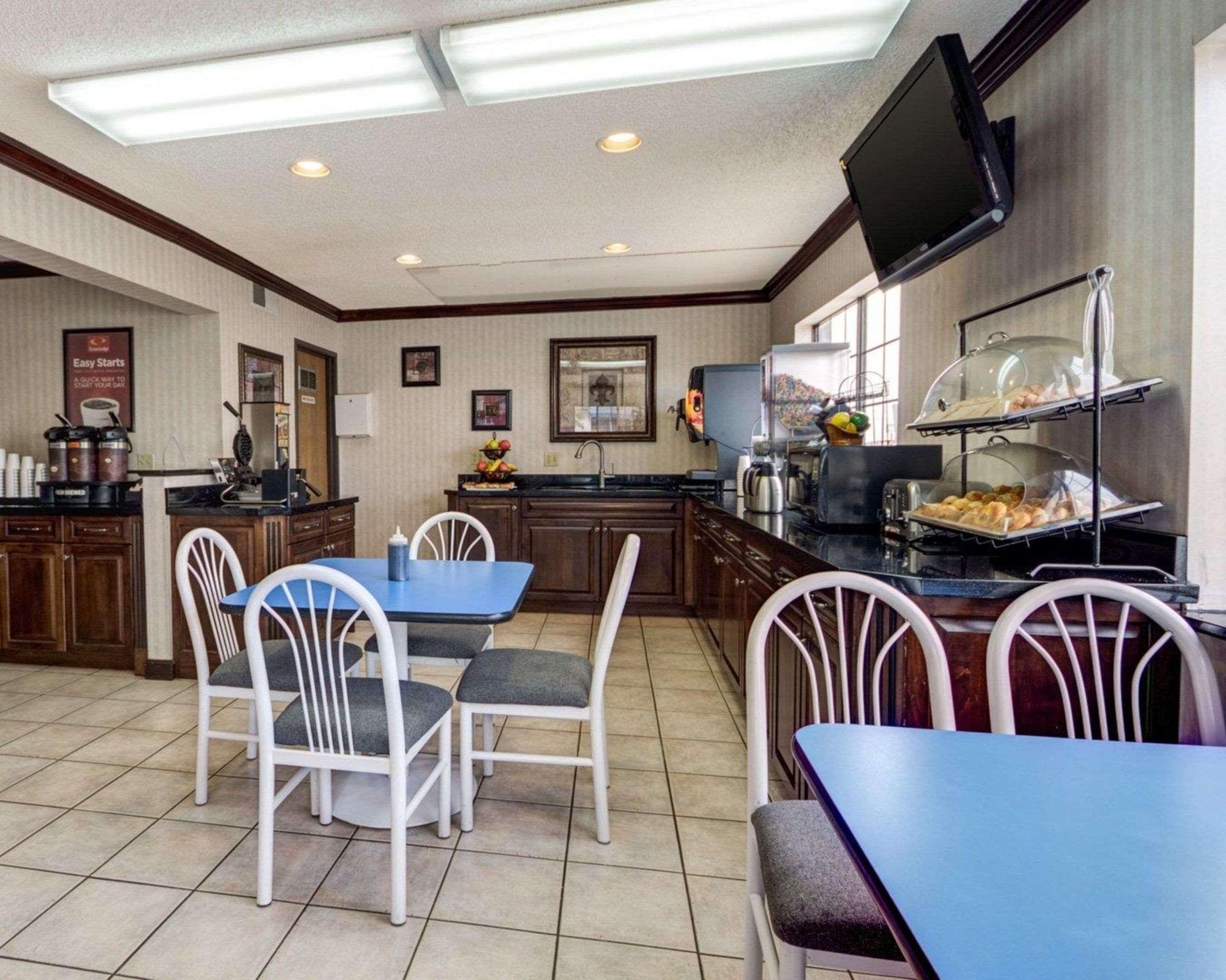 אל פאסו Econo Lodge Inn & Suites מראה חיצוני תמונה