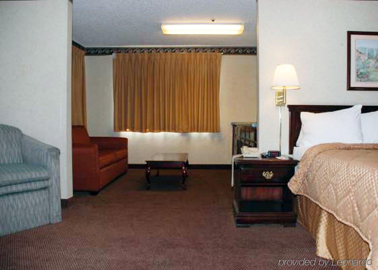 אל פאסו Econo Lodge Inn & Suites חדר תמונה