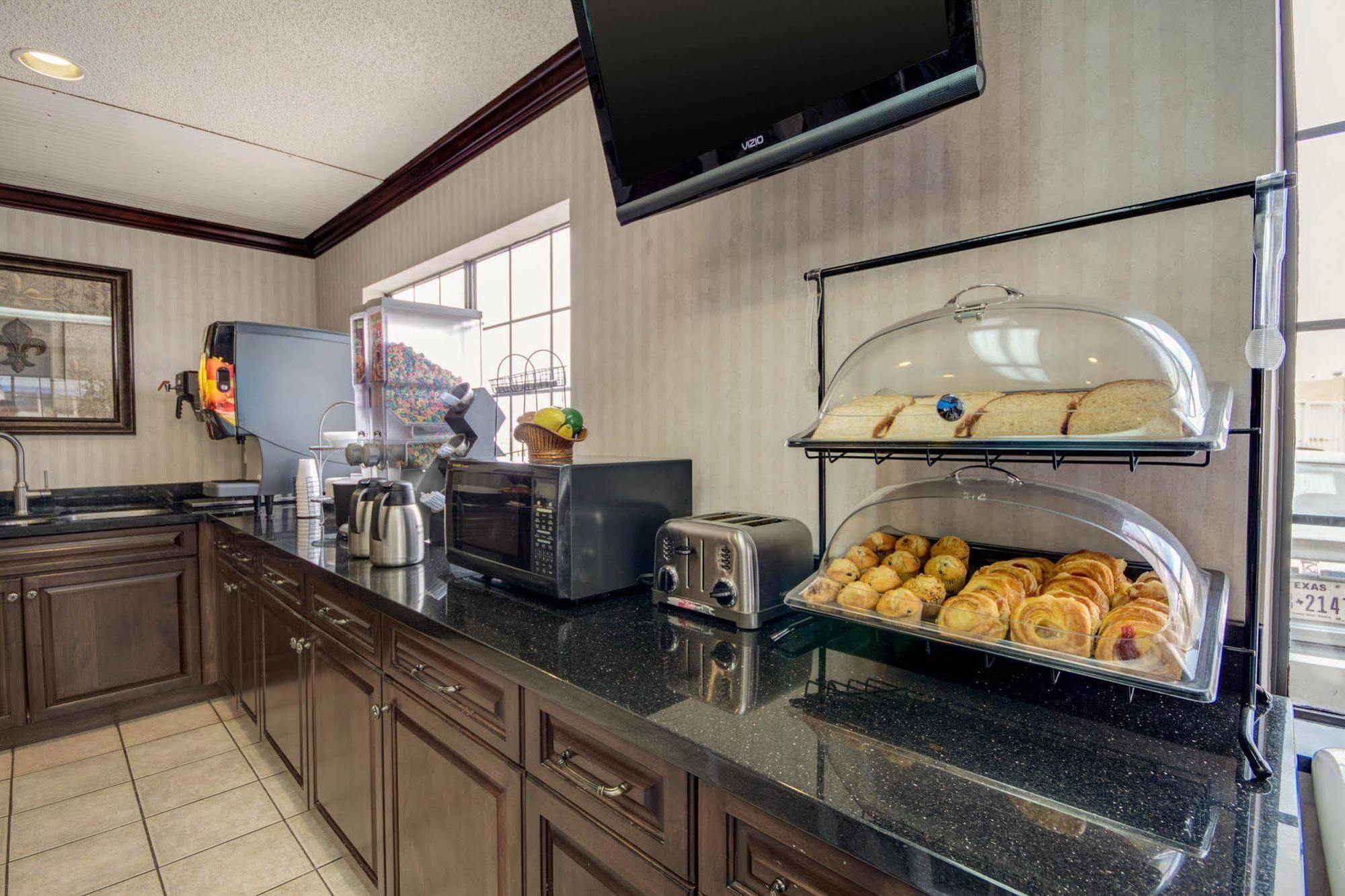 אל פאסו Econo Lodge Inn & Suites מראה חיצוני תמונה
