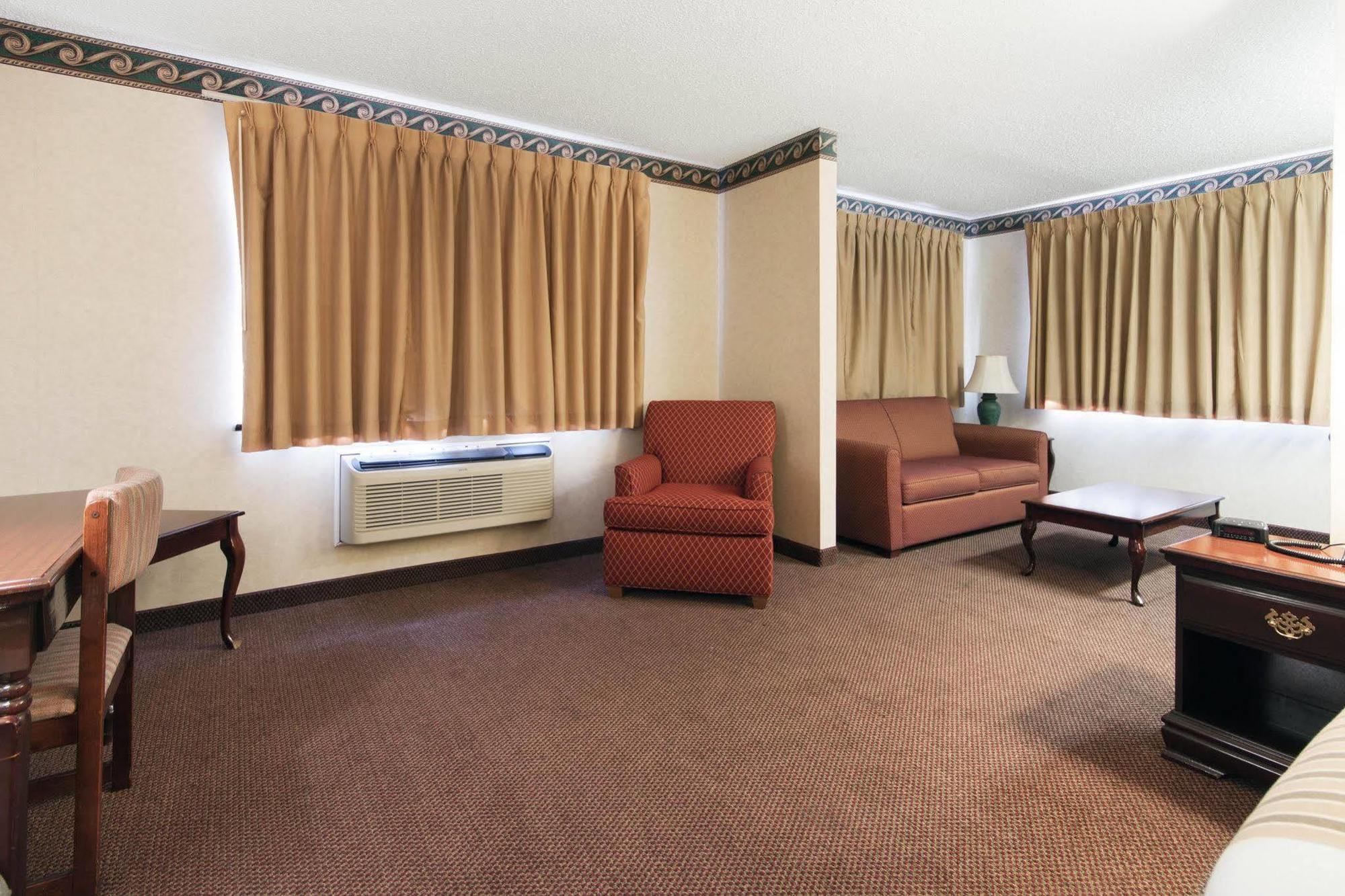 אל פאסו Econo Lodge Inn & Suites מראה חיצוני תמונה