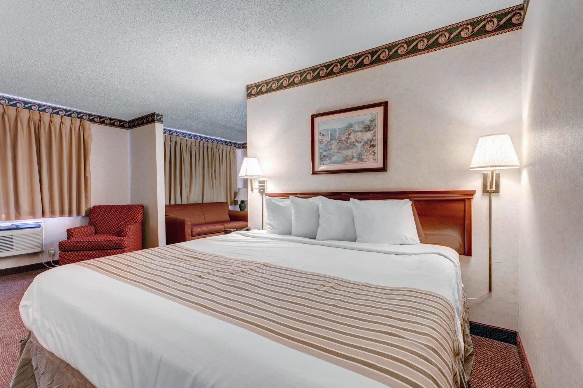 אל פאסו Econo Lodge Inn & Suites מראה חיצוני תמונה