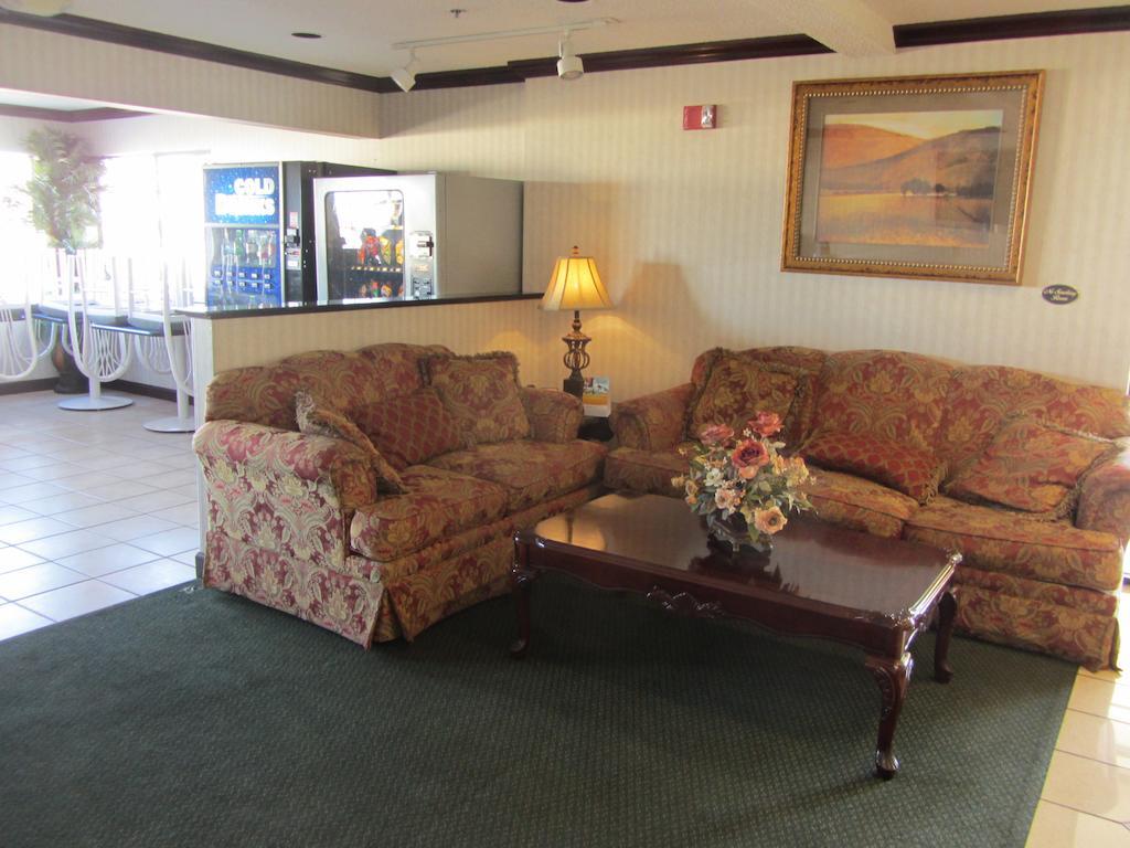 אל פאסו Econo Lodge Inn & Suites מראה חיצוני תמונה